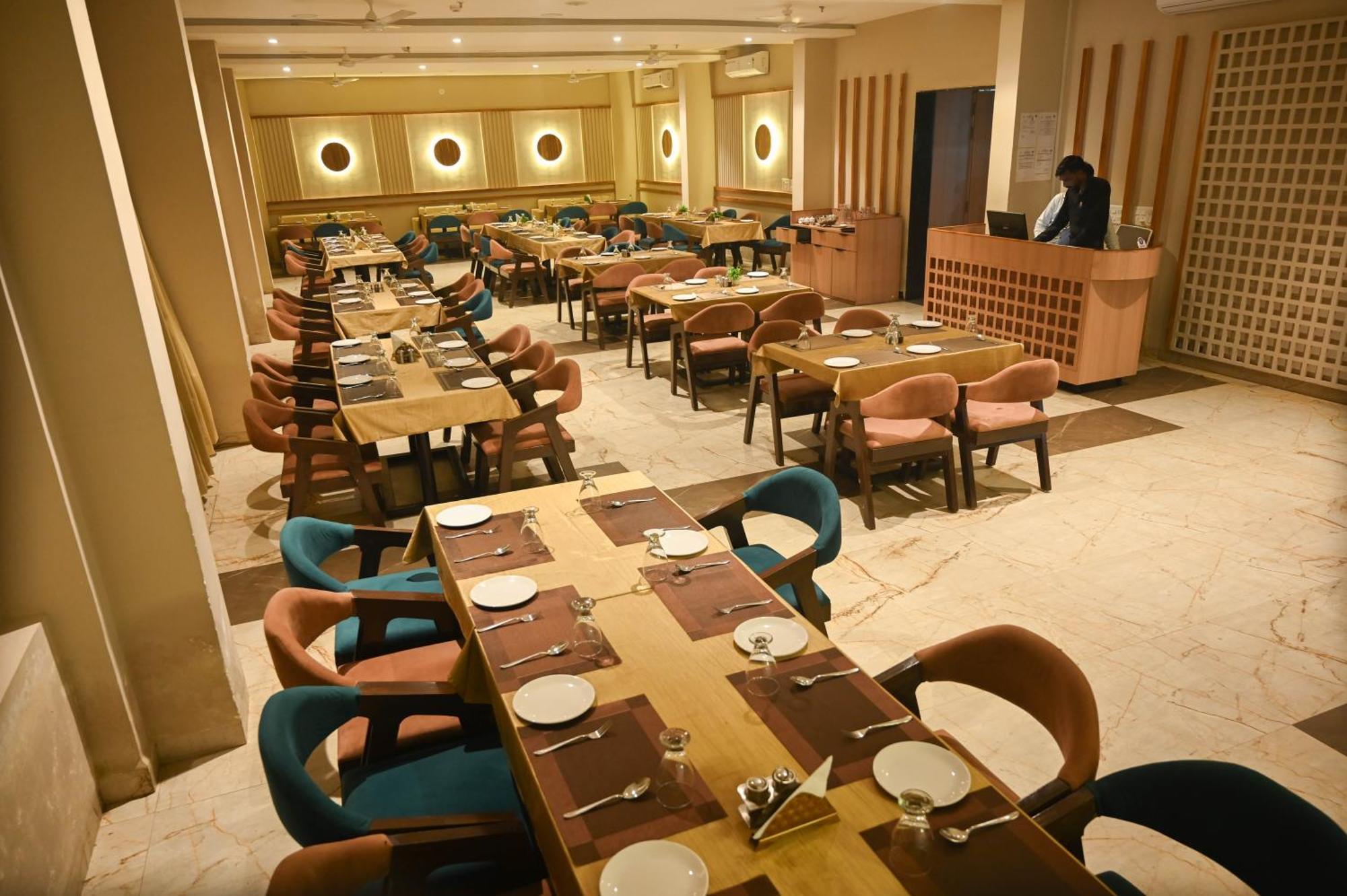 Hotel Maa Bhagwati Palace Khandwa Exteriér fotografie